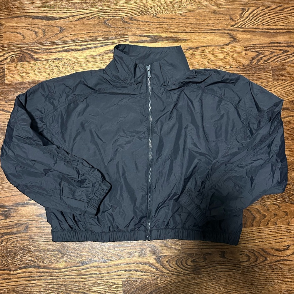 Target/All in Motion Black Women’s Windbreaker Cropped